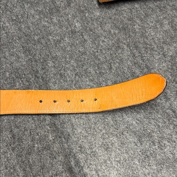 Lucchese Tan Leather Belt with Silver Buckle - Picture 13 of 13